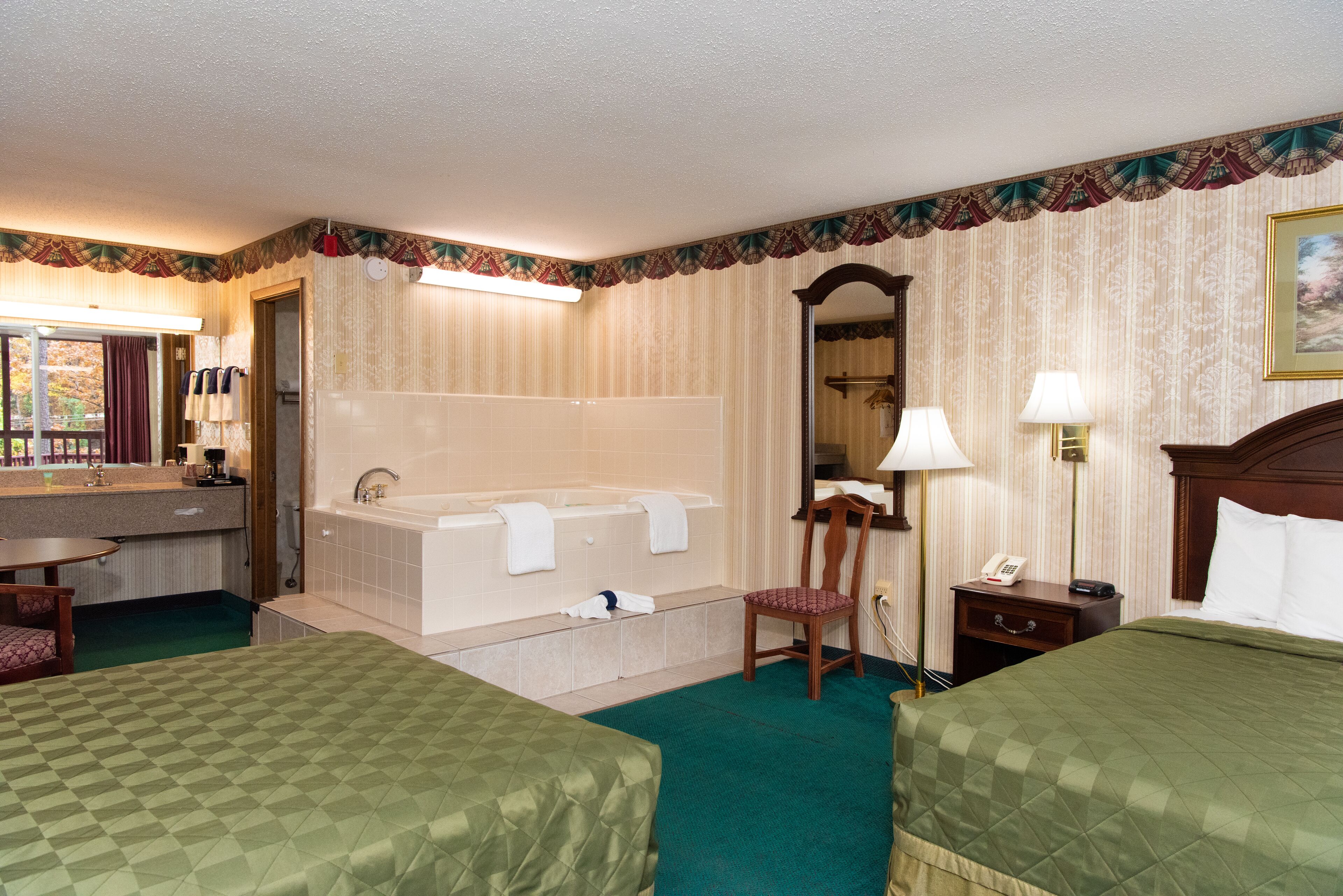 suite | iron/ironing board, free wifi, bed sheets, alarm clocks