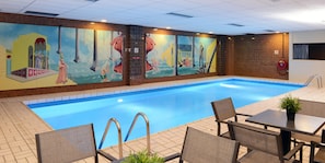 Piscine intérieure