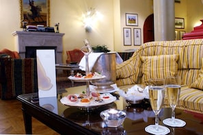 Bar (on property) - The Duke Hotel (Rome)