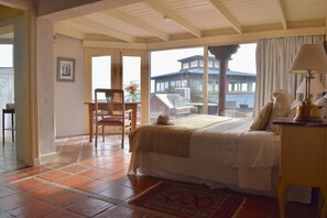 Traditional Double Room | 1 bedroom, hypo-allergenic bedding, down comforters, minibar