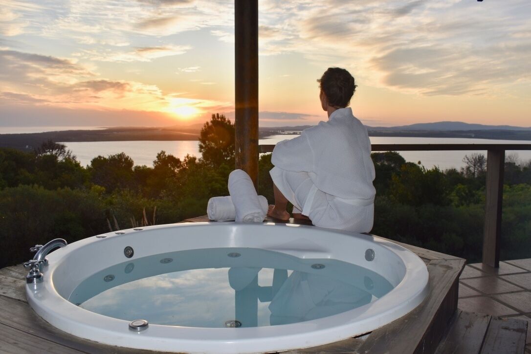 premium suite | 1 bedroom, hypo-allergenic bedding, down duvets, minibar