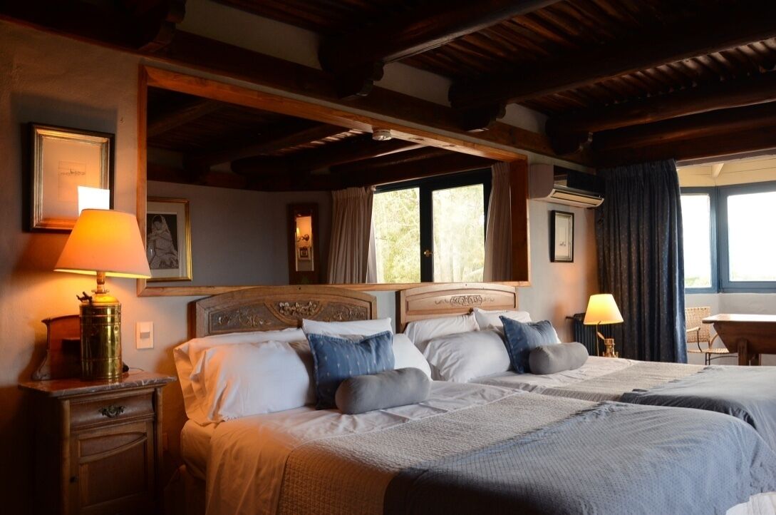 executive suite | 1 bedroom, hypo-allergenic bedding, down duvets, minibar