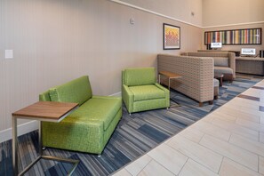 Interior - Holiday Inn Express Sunnyvale - Silicon Valley by IHG (Sunnyvale)