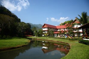 Property grounds - Suan Bua Hotel & Resort (Hang Dong)