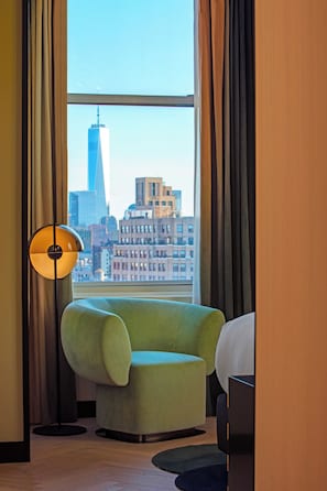 Suite, 1 King Bed, Park View (Urban) | 1 bedroom, hypo-allergenic bedding, pillow-top beds, in-room safe