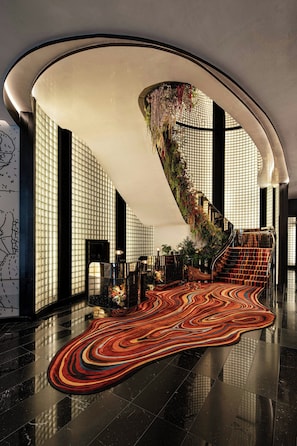 Lobby lounge