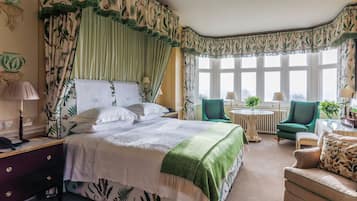 Master Room, Lake View | 이집트산 면 시트, 고급 침구, 책상, 다리미/다리미판