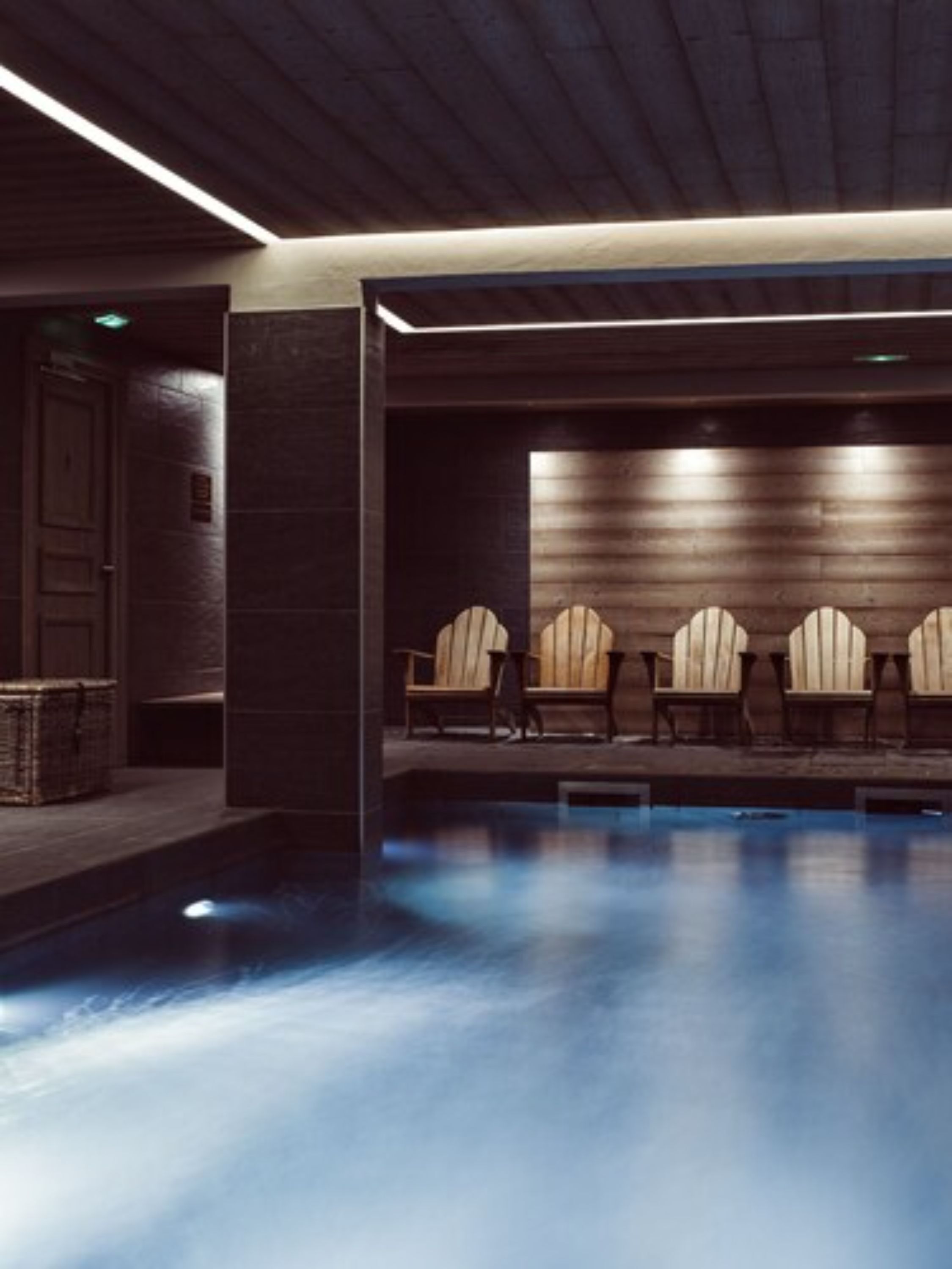indoor pool, pool loungers