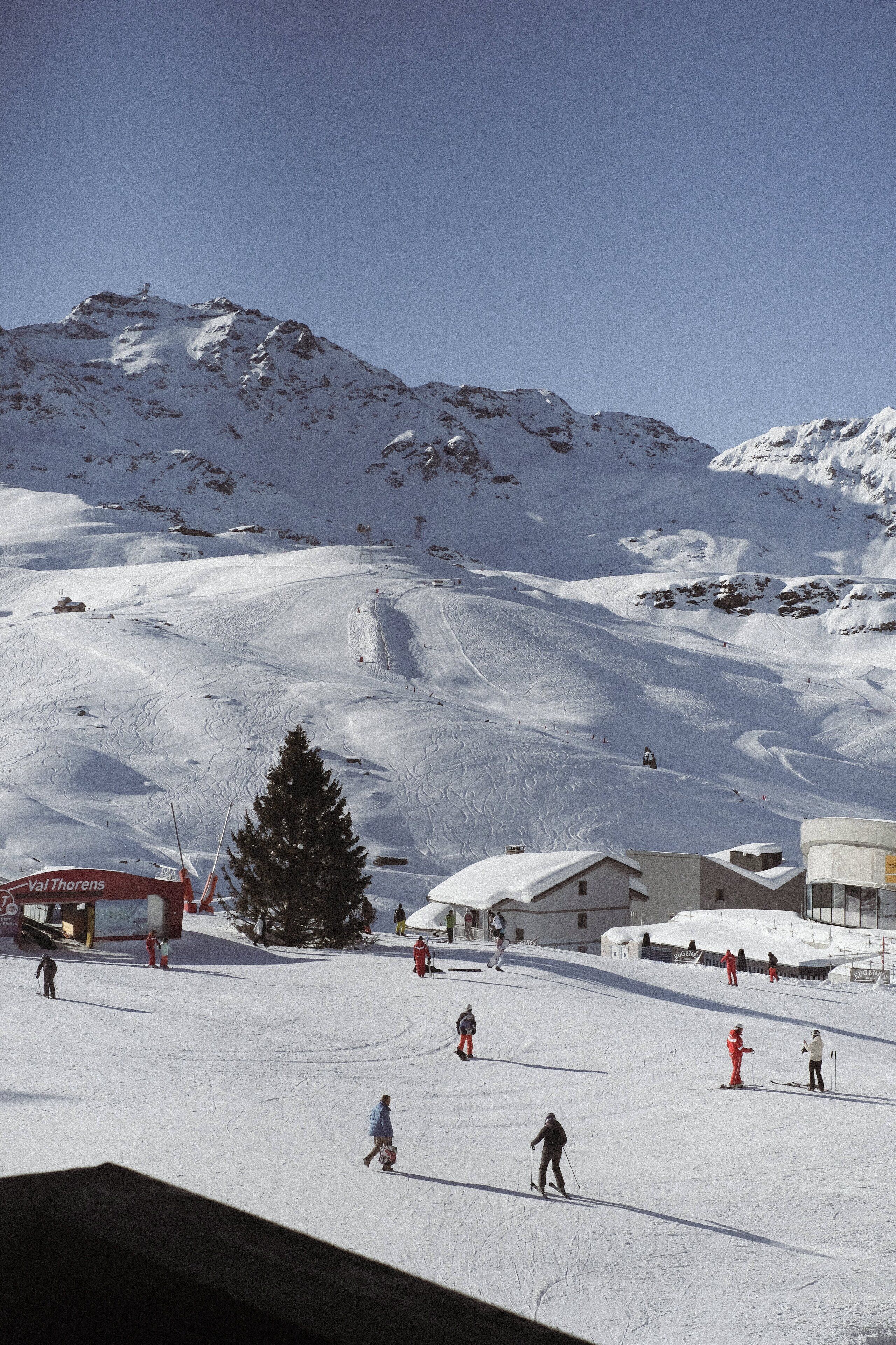 minibar, in-room safe, iron/ironing board, free cots/infant beds