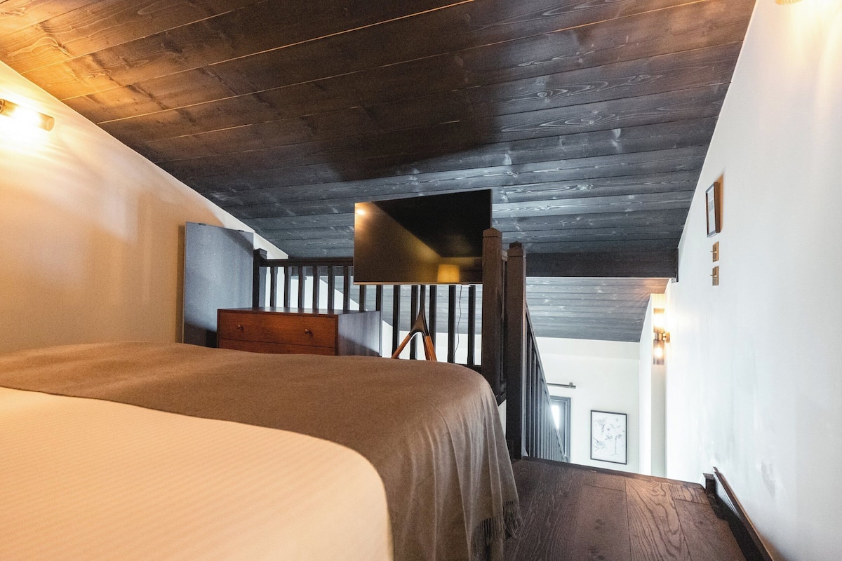 suite (famille piste) | minibar, in-room safe, iron/ironing board, free cots/infant beds