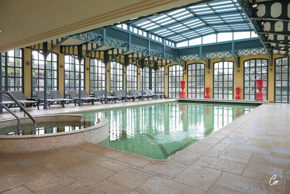 Indoor pool, outdoor pool, pool loungers
