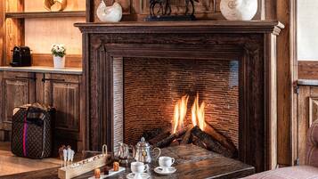 Suite, River View (Steam Shower and Balneo bathtub) | Premium bedding, pillowtop beds, minibar, in-room safe