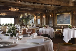 2 restaurants, breakfast, lunch, dinner served; French cuisine