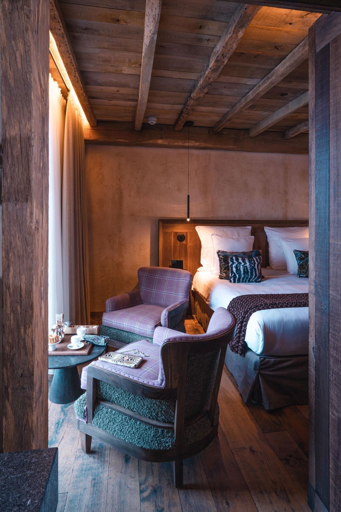 Premium bedding, pillowtop beds, minibar, in-room safe