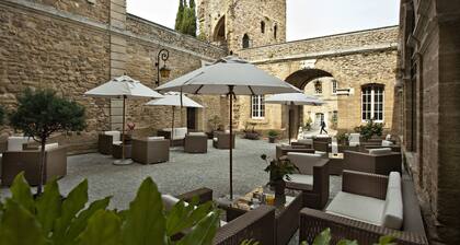 Chateau De Rochegude