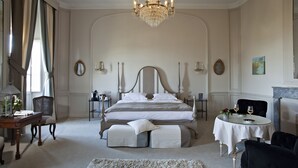 Junior Suite - Chateau De Rochegude (Rochegude)