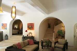 Interior - La Regalido (Fontvieille)