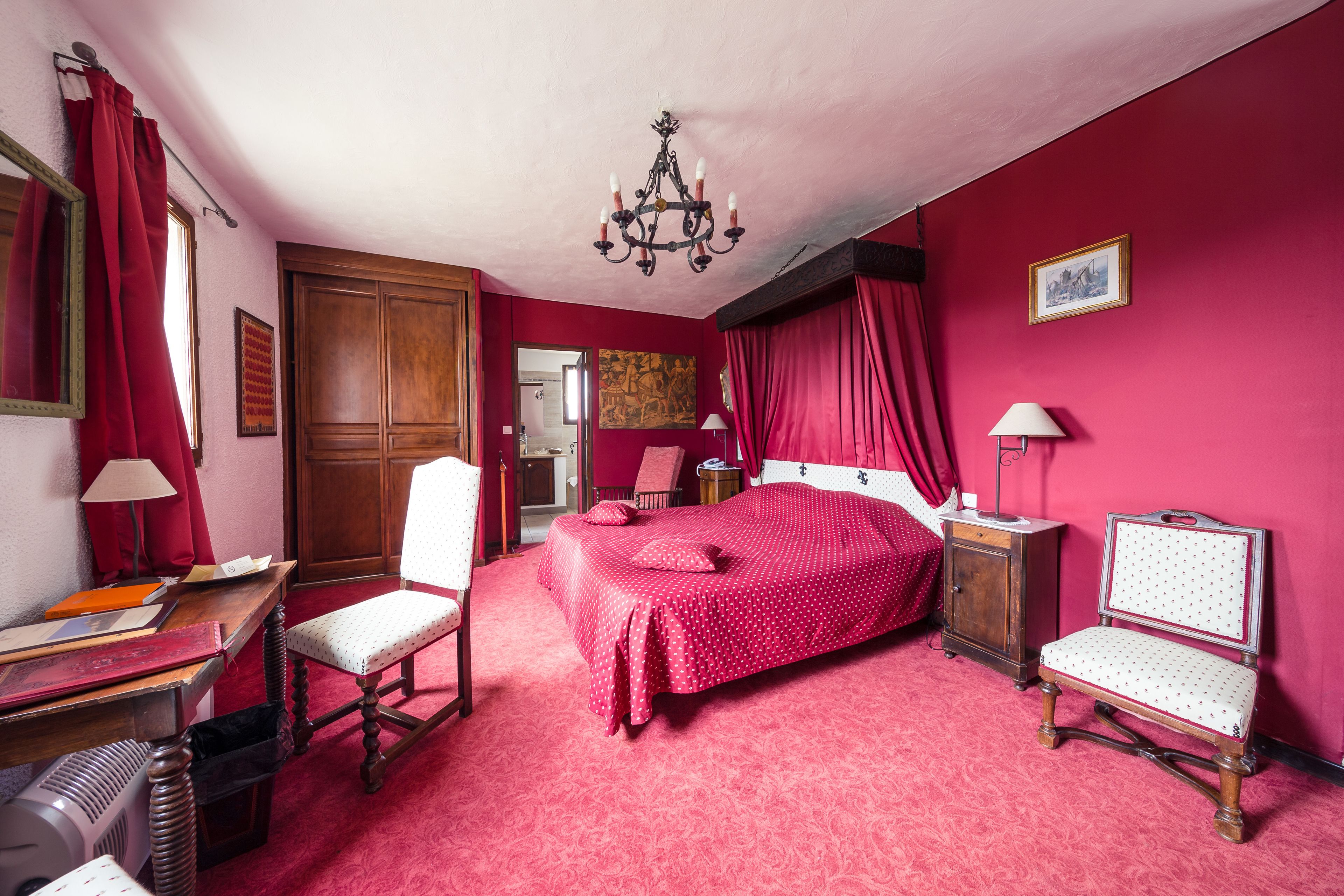 superior double room | 1 bedroom, in-room safe, desk, blackout curtains