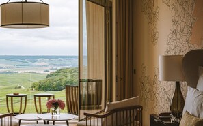 1 bedroom, premium bedding, memory foam beds, minibar