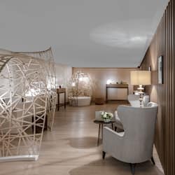 Couples treatment rooms, sauna, hot tub, steam room, Turkish bath