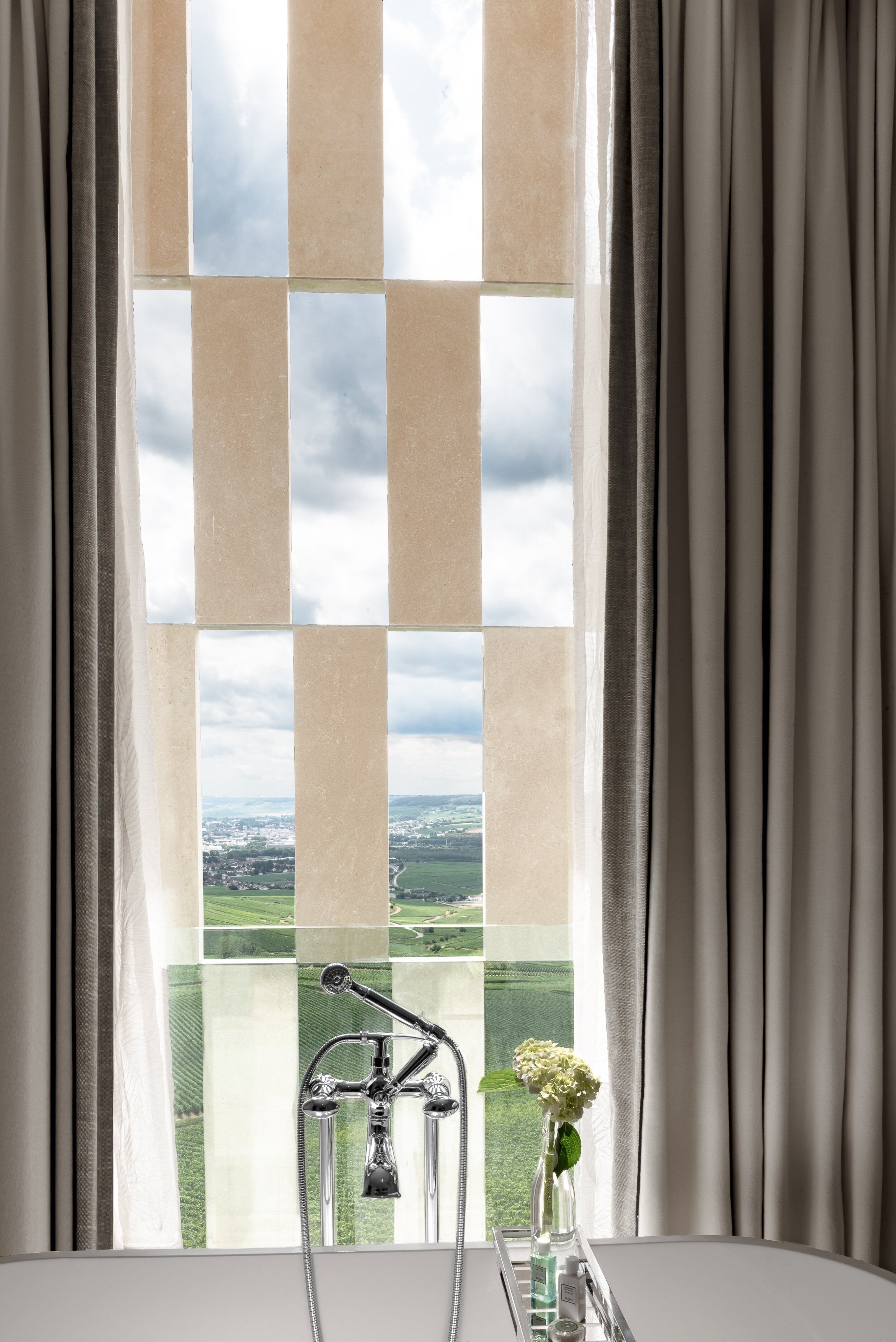 suite (marie louise) | bathroom | combined shower/bathtub, free toiletries, hair dryer, bathrobes