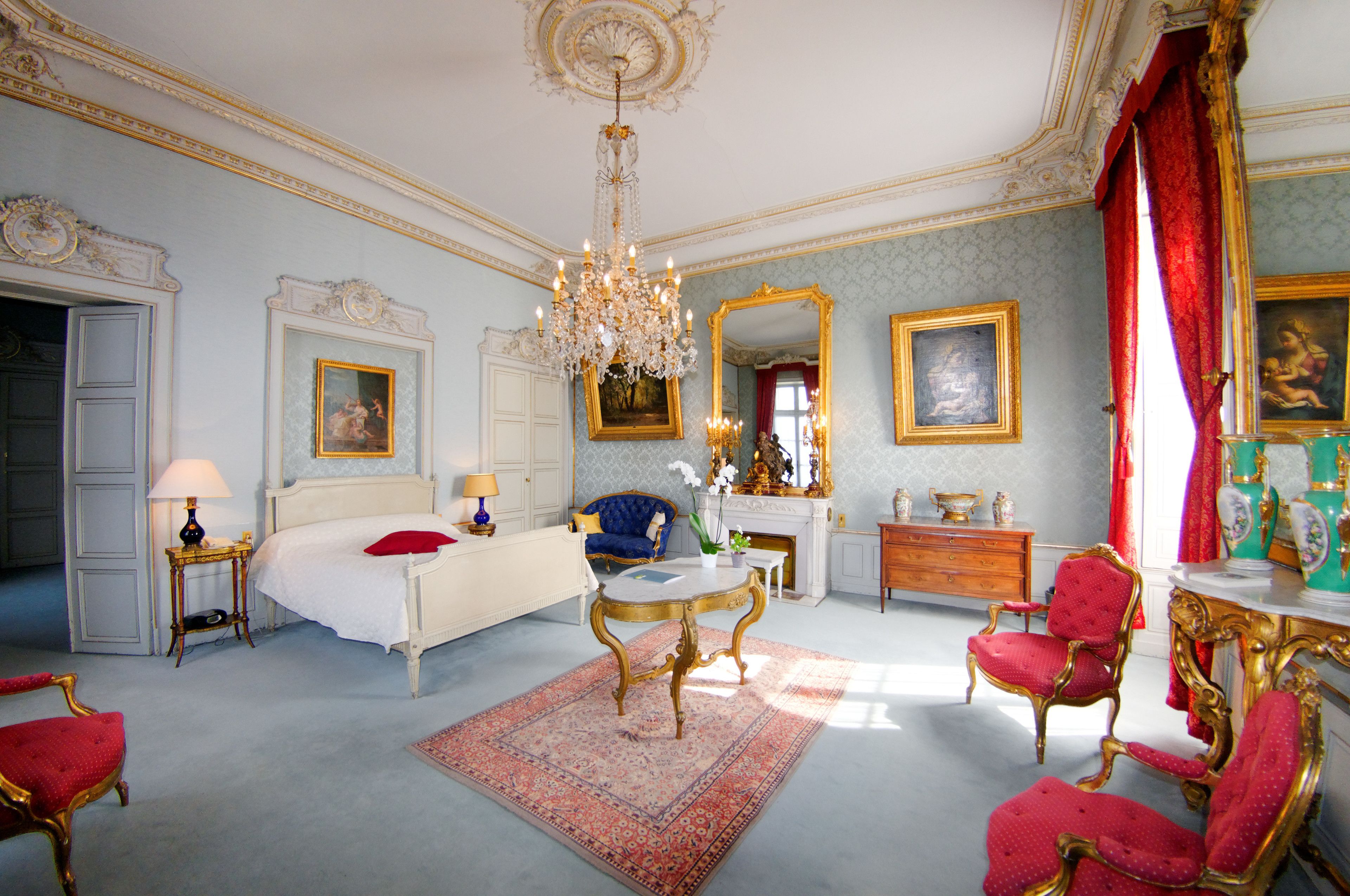 minibar, in-room safe, desk, free wifi