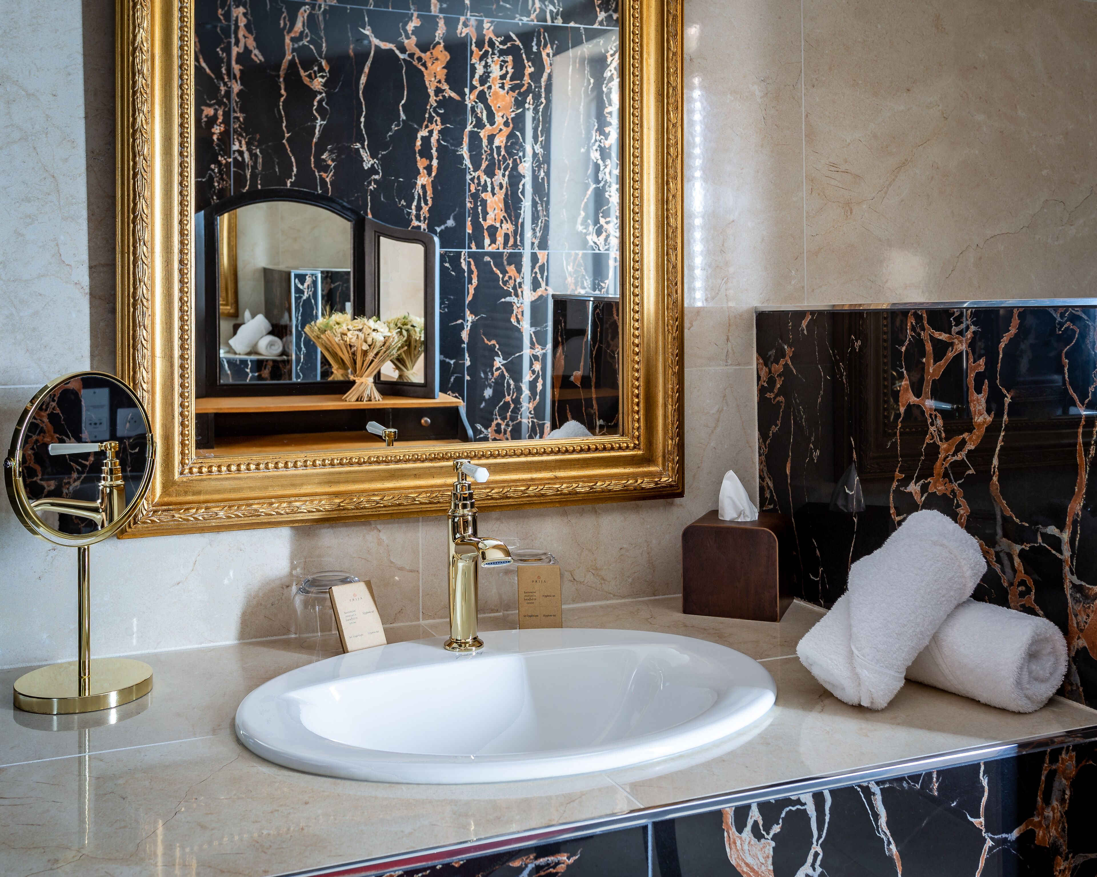 exclusive suite, sauna | bathroom | free toiletries, hair dryer, bathrobes, towels