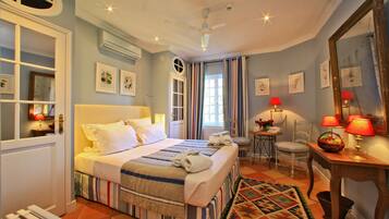 Classic Double or Twin Room | 1 bedroom, premium bedding, minibar, in-room safe