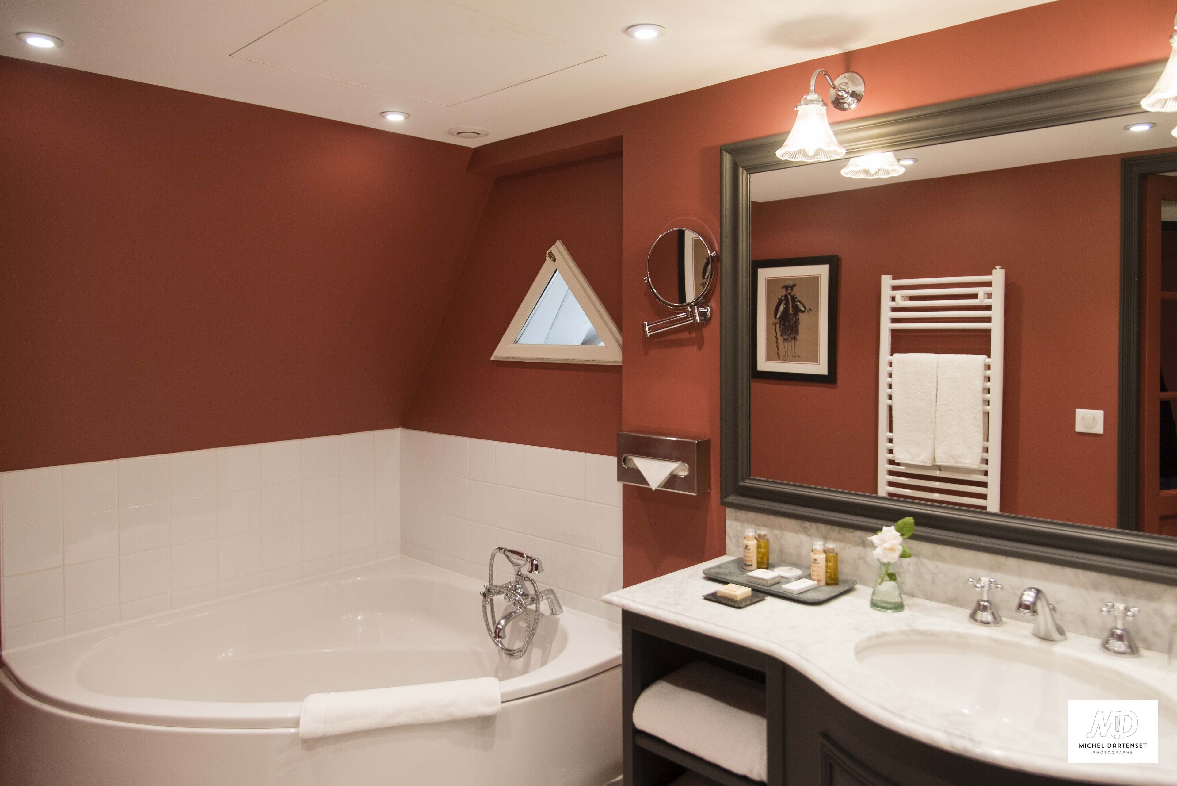 junior double or twin room | bathroom | free toiletries, hair dryer, bathrobes, slippers