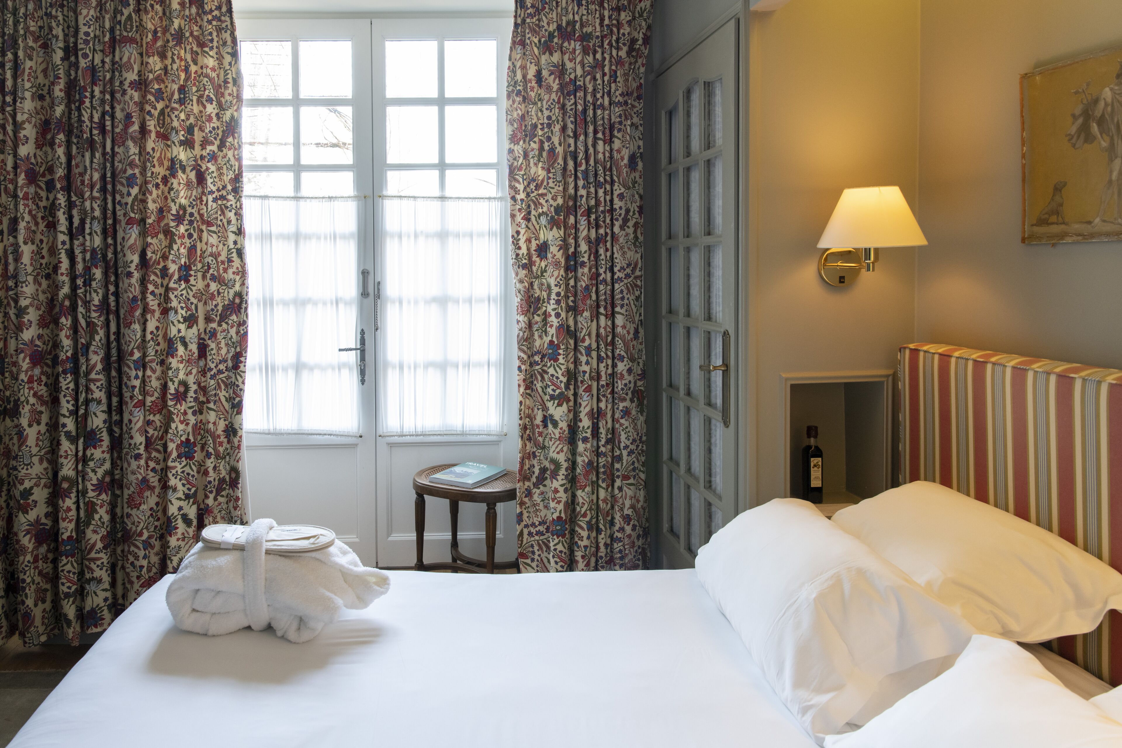 classic double or twin room | 1 bedroom, premium bedding, minibar, in-room safe