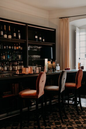 Bar (on property) - Château de Mercuès (Mercues)