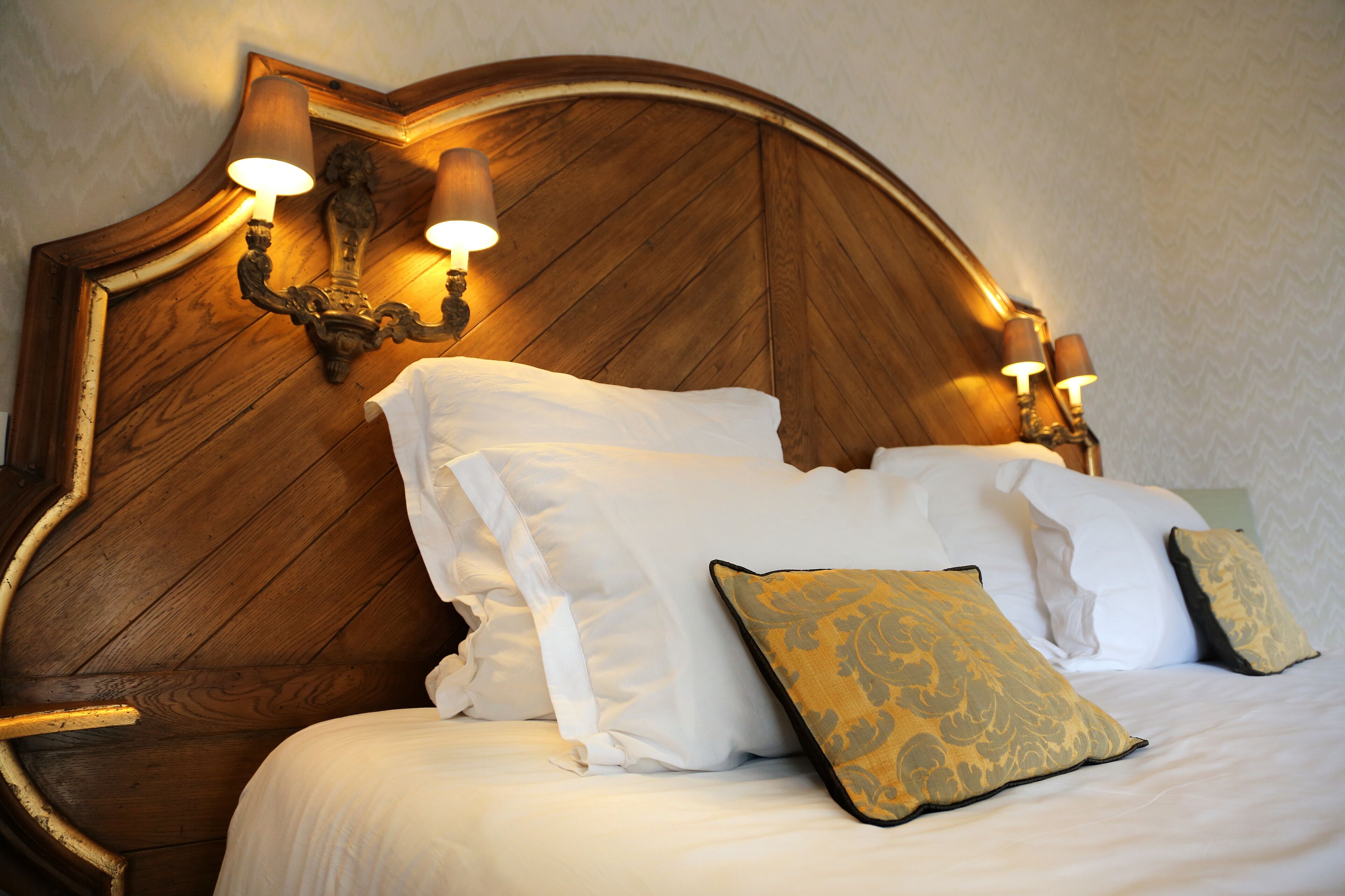 deluxe room | 1 bedroom, premium bedding, in-room safe, individually decorated