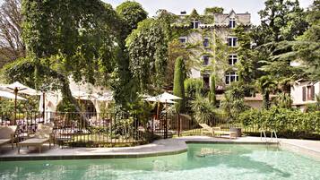 Indoor pool, outdoor pool