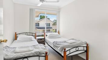 In-room safe, iron/ironing board, bed sheets