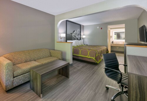 Super 8 by Wyndham Diberville Biloxi Area