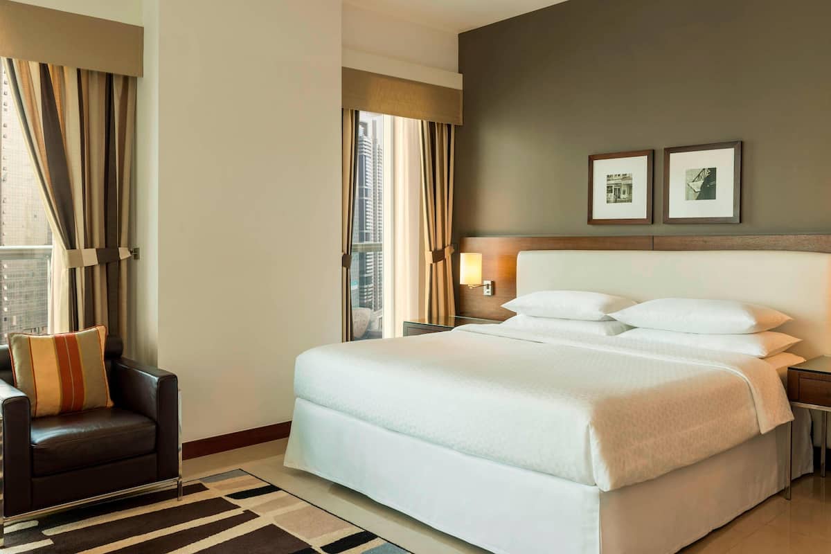 Hypo-allergenic bedding, down comforters, pillowtop beds, in-room safe