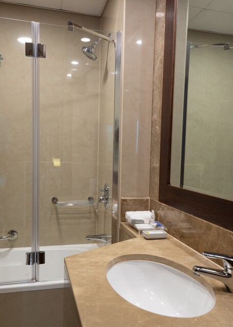 Four Points by Sheraton Sheikh Zayed Road, Dubai - Image 39