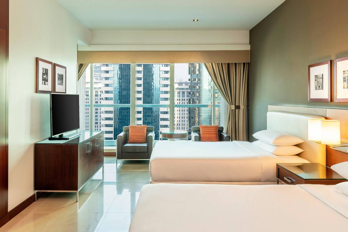 Classic Room, 2 Twin Beds, Non Smoking, Balcony with Complimentary Shuttle Service to Dubai Mall | Hypo-allergenic bedding, down comforters, pillowtop beds, in-room safe