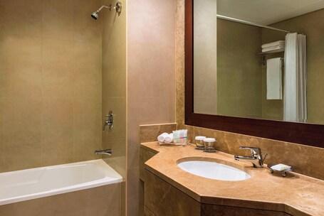 Four Points by Sheraton Sheikh Zayed Road, Dubai - Image 90