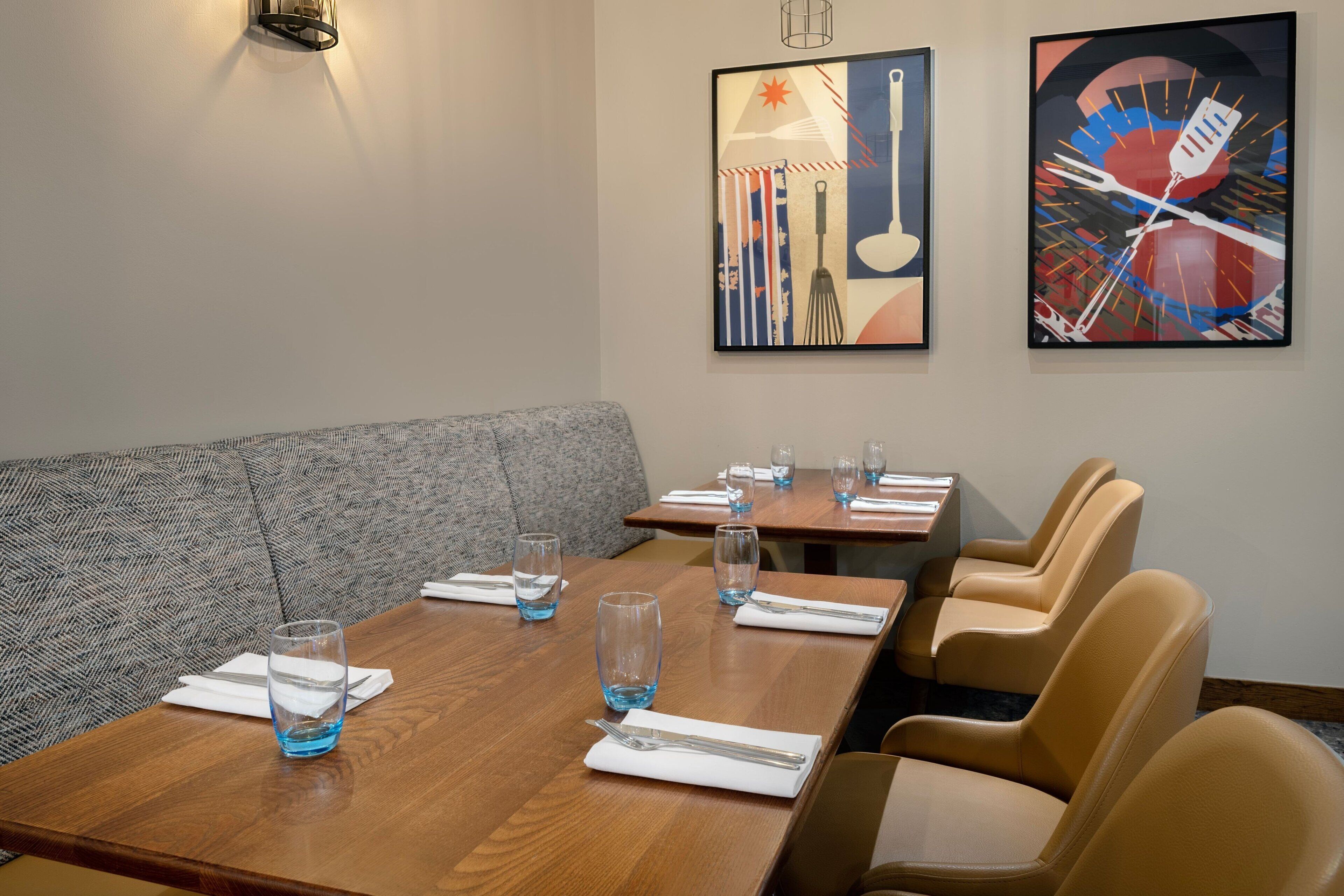 breakfast, lunch, dinner served; british cuisine