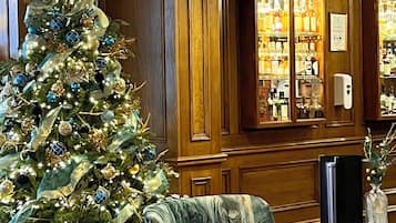 Bar lounge