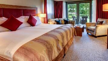 Premium bedding, in-room safe, desk, laptop workspace