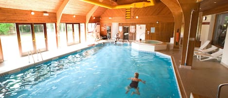Indoor pool, outdoor pool, open 7:00 AM to 9:00 PM, sun loungers