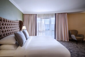 Suite, 1 Bedroom | Premium bedding, pillowtop beds, in-room safe, desk