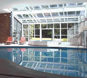 Sauna, hot tub, steam room, body wraps, body scrubs, facials