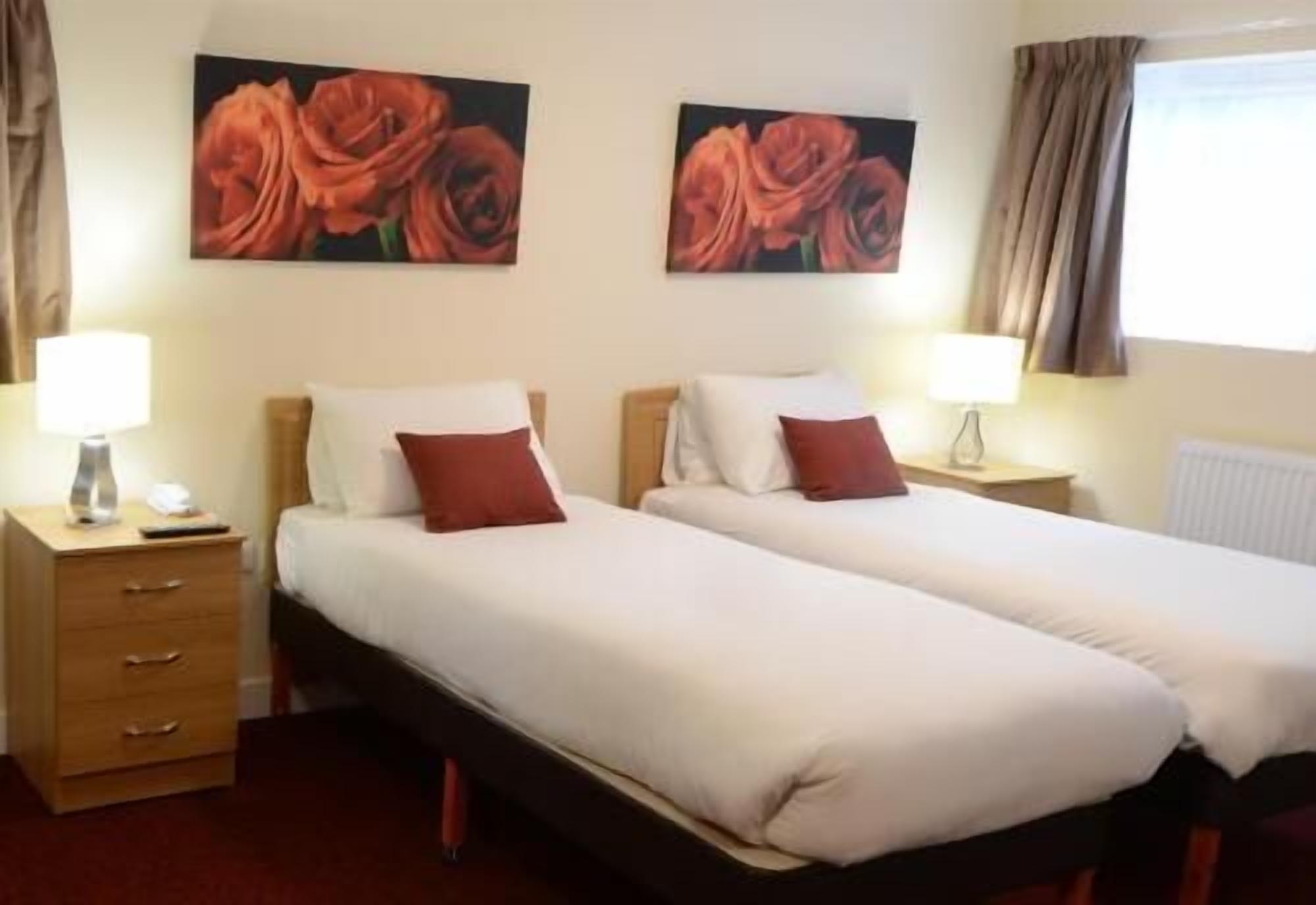 Ropa de cama de alta calidad, wifi gratis y ropa de cama 