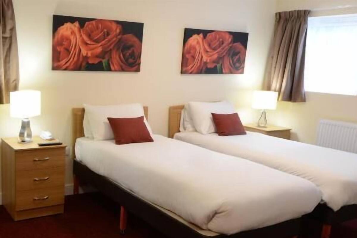 Ropa de cama de alta calidad, wifi gratis y ropa de cama