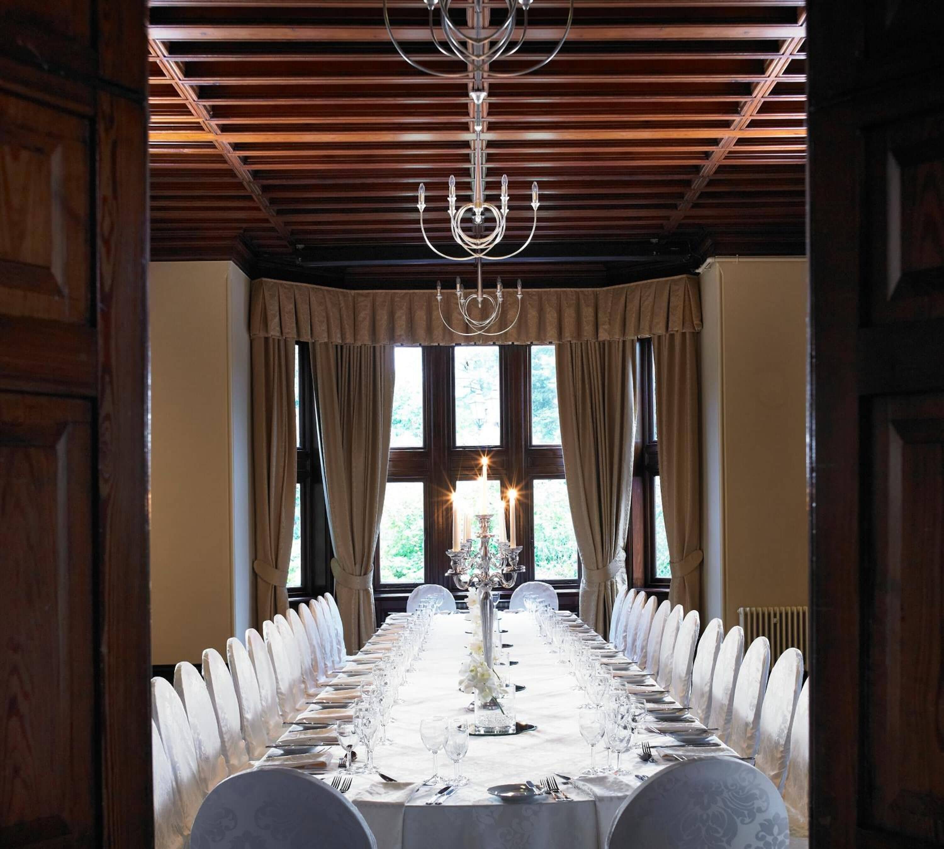 Breakfast and dinner served