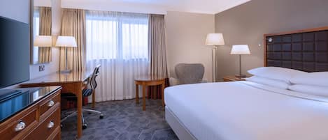 Deluxe Room, 1 Queen Bed, Non Smoking