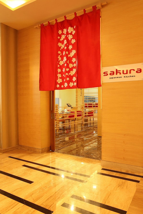 3 restaurants servant le déjeuner, le dîner, le souper et le brunch